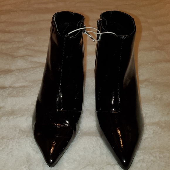 Patent Black Pointed Kitten Heel - Picture 4 of 5